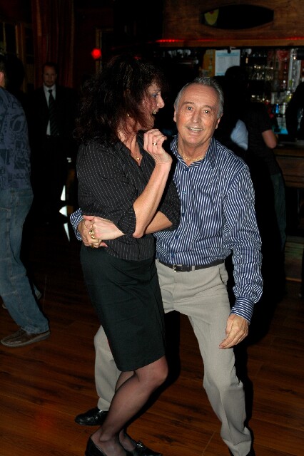 min 2005 12 04 sharkys 135